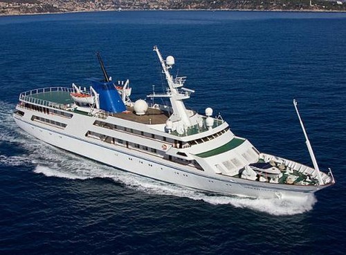 Qādisiyyat-Ṣaddām, a superyacht ordered from a Danish company by Ṣaddām in 1981, equipped with a mosque, missile defence system, and a mini-submarine.